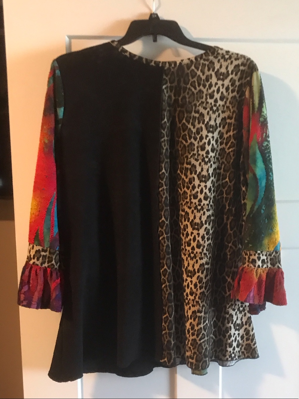 Leopard Patchwork Black Tunic with Colorful Sleeves - Picture 2 of 2